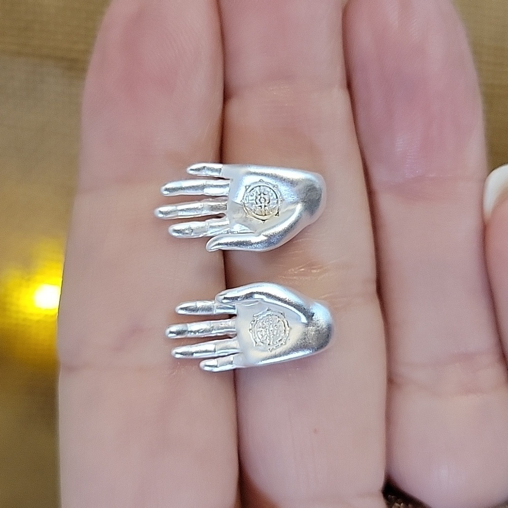 BUDDHA PALM STUD EARRINGS